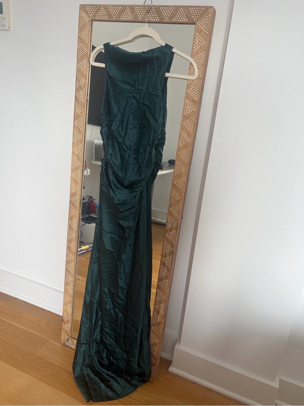 Reformation Anaiis Silk Dress in Forest - Picture 5 of 5